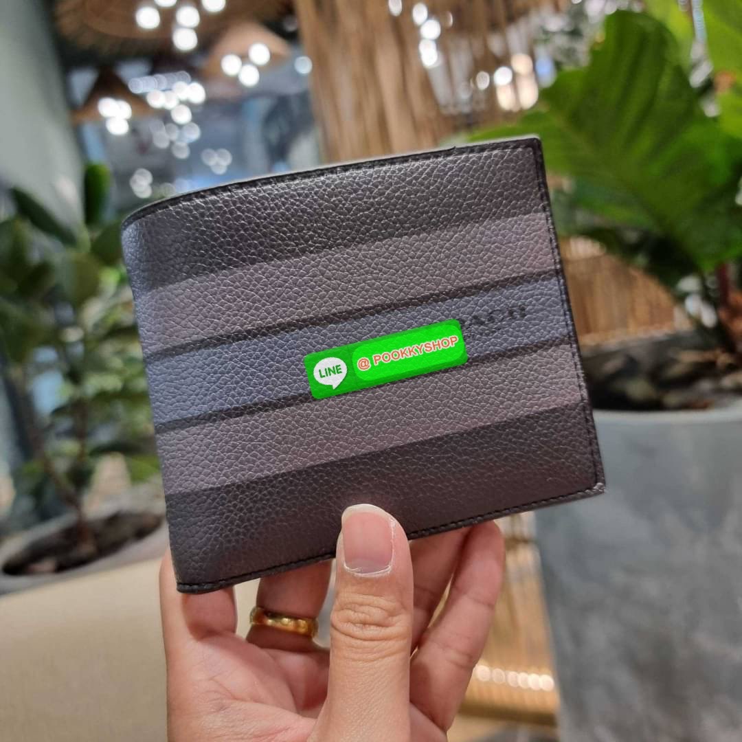 COACH F75399 COMPACT ID WALLET IN VARSITY LEATHER WITH BELT MIX GIFT BOX SET Set สุดคุ้ม!! ลิมิเต็ด!! สำหรับหนุ่มๆ ที่จับคู่เซ็ทกระเป๋าสตางค์รุ่นยอดฮิต และเข็มขัดหนัง pepble มาใน package Coach gift box คุ้มค่ามากๆ กระเป๋าสตางค์หนังวัว สวย นิ่มไปอีก ยังไม่