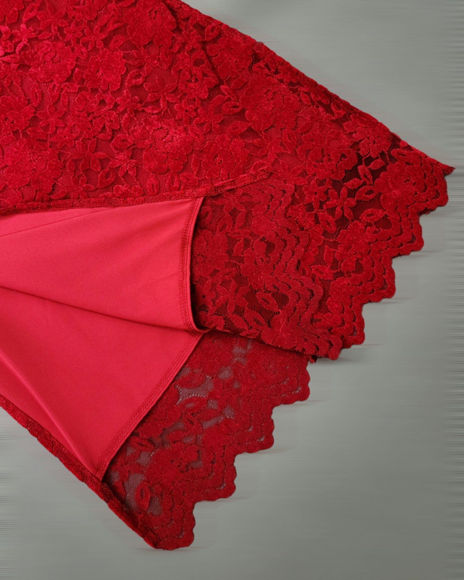 เดรสแฟชั่น เดรสกี่เพ้าแขนตุ๊กตา แพทเทิร์นสวยเข้ารูป ดีเทลแต่งคอเสื้อด้วยมุก