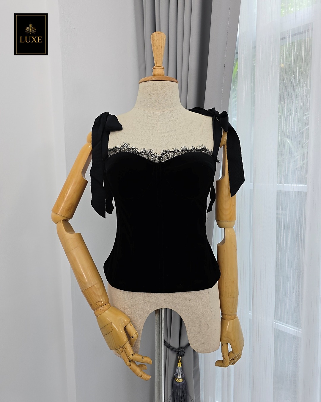 เสื้อแฟชั่น เสื้อสายเดี่ยวสไตล์คอร์เซ็ตบรา ผ้ากำมะหยี่เนื้อนุ่มยืดหยุ่น มีโครงทั้งเก็บและดันทรงสวย