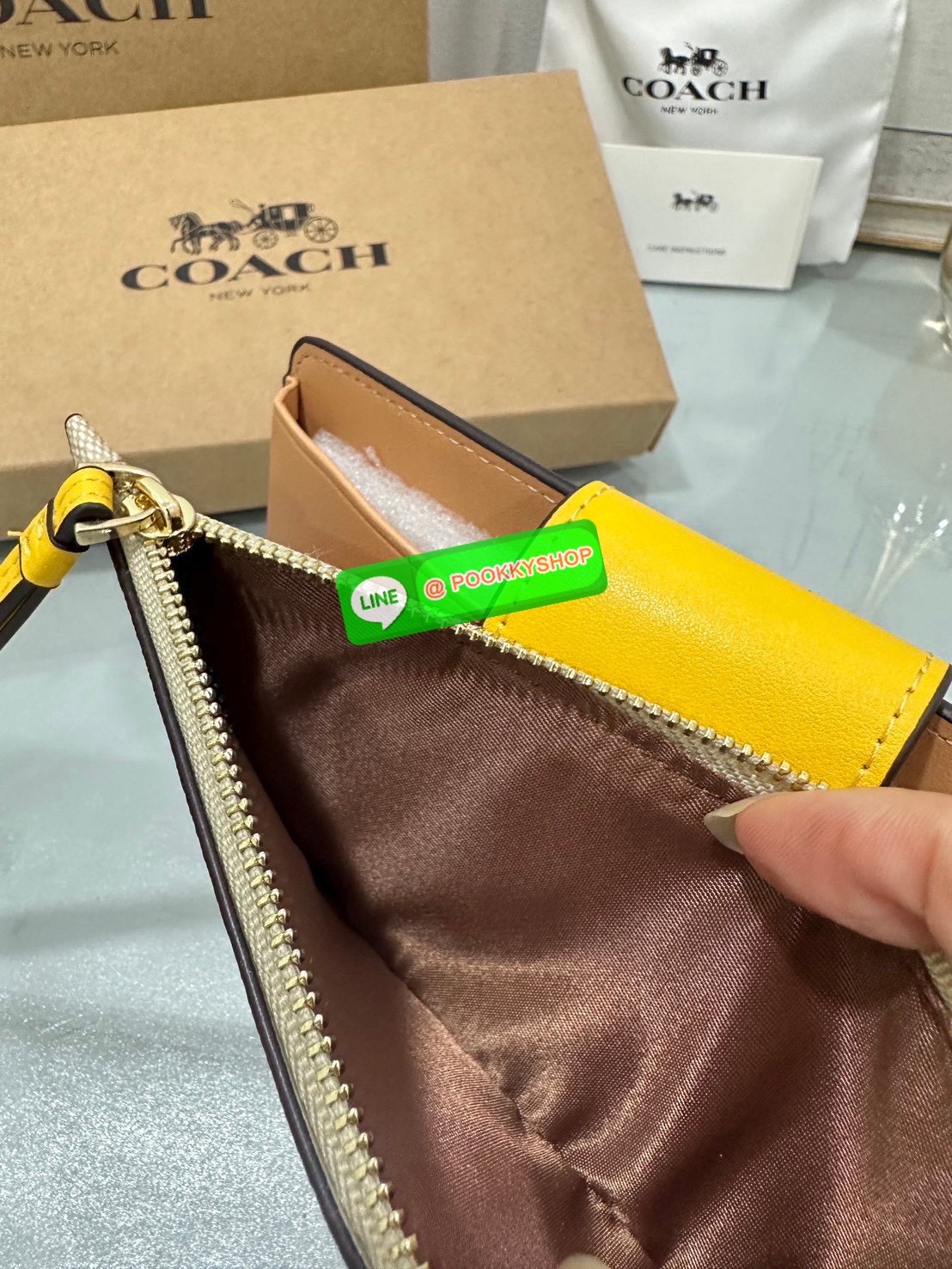 🍀Coach C2874 Tech Phone Wallet In Colorblock Signature 🍀 COLOR: signature canvas