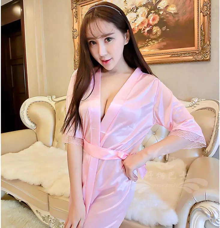 ชุดคลุมเซ็กซี่ ชุดคลุมนอน คลุมอาบน้ำ แต่งลูกไม้ปลายแขน +สายผูกเอว +G-string เข้าชุด