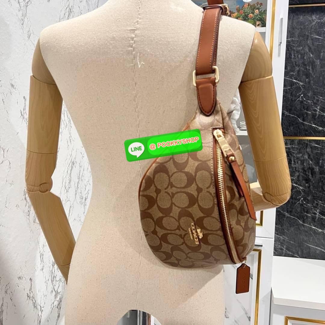 COACH F48740 BELT BAG IN SIGNATURE CANVAS กระเป๋าคาดอกทรง Unisex ทรงโดมรุ่นยอดฮิตไม่มีตกเทรน สวยเท่ทุกสี วัสดุหนังแคนวาสเคลือบคุณภาพดีตัดหนังแท้ ทนทาน ใช้งานง่าย ภายในเป็นช่องโล่ง ใส่ของได้เยอะ หยิบจับได้สะดวก ใช้ได้ทั้งชายและหญิง ใบจริงสวยไม่ผิดหวังคะ