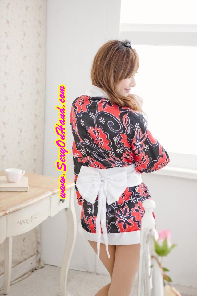 ชุดยูกาตะ กิโมโน เสื้อคลุมญี่ปุ่น ชุดกิโมโนสั้น ลายซากุระ สีดำแดง แต่งขอบชายเสื้อและปลายแขนขาว ติดโบว์ขาว สีเย้ายวน เซ็กซี่ แบบหวานซ่อนเปรี้ยว คะ