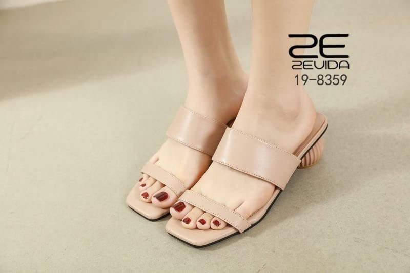 พร้อมส่งรองเท้าส้นกลมสูง2นิ้ว คาดสาย 2 ตอน นิ่มมากใส่ไม่บาดเท้า เรียบหรูดูเเพง ใส่เป็นเเฟนชั้นหน้าฝนได้สบายสวยจบครบในคู่เดียว