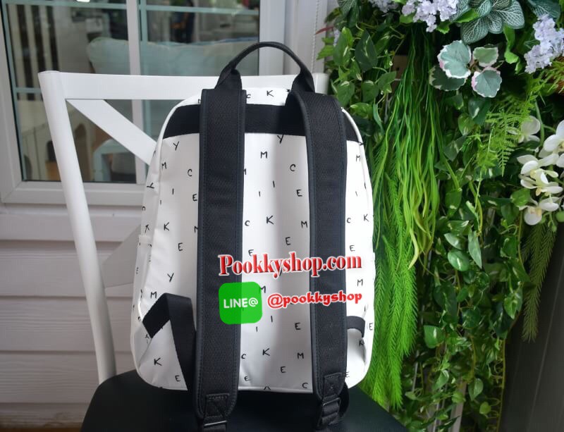 Kipling & Disney Summer 2019 Minnie Mouse and Mickey Mouse กระเป๋าเป้สะพายหลังสไตล์ Backpack มาพร้อมพวงกุญแจลิง ด้านหน้ามีช่องซิปแยกใส่ของจุกจิก ด้านข้างมีกระเป๋าข้าง ภายในช่องใหญ่หลัก มีช่องซิปใส่ของ พร้อมช่องเล็ก2ช่อง เปิด-ปิด ด้วยซิป วัสดุผ้ากันน้ำ จุข