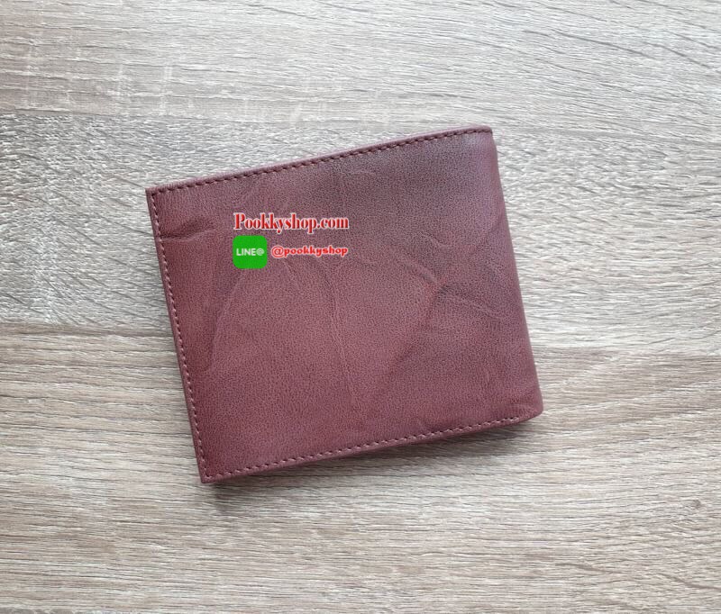 New arrival!!! พร้อมส่ง Calvin Klein Wallet กระเป๋าสตางค์แบบพับ 2 ตอนสำหรับผู้ชาย ตัวกระเป๋าเป็นหนังลวดลายโดดเด่นดูไม่จำเจ ด้านในมีช่องใส่บัตร ใส่ธนบัตรแยกเป็นสัดส่วน ไม่ว่าจะใช้เองหรือเป็นของขวัญก็คุ้มค่าน่าใช้มากค่า