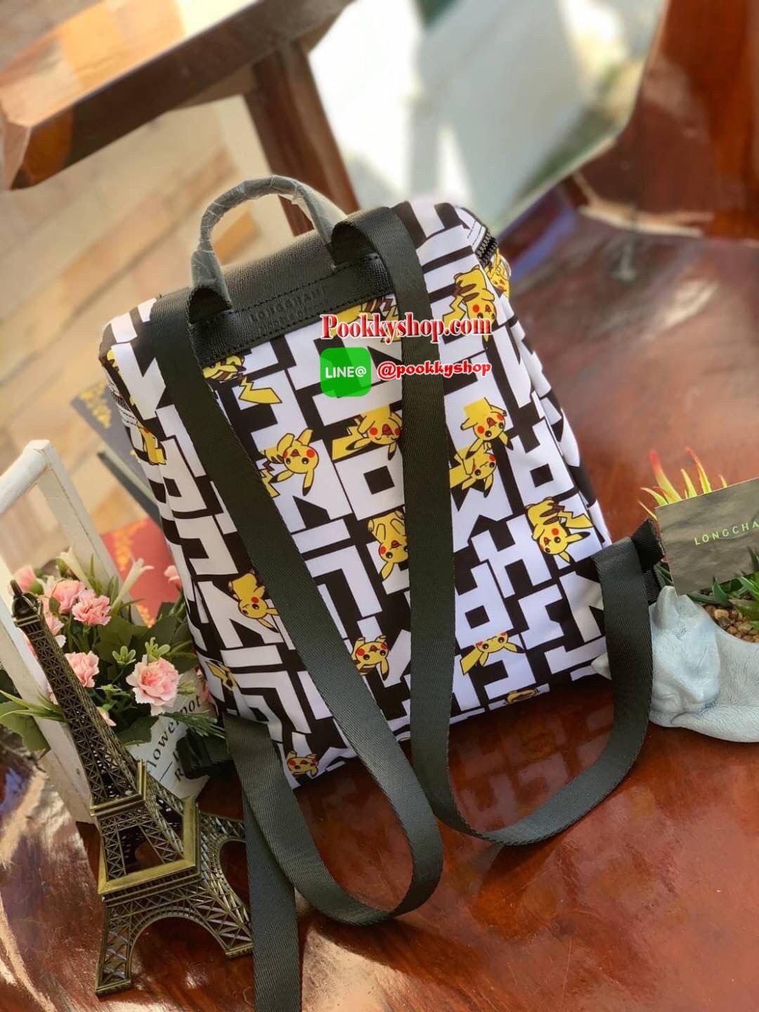 LONGCHAMP LE PLIAGE COLLECTION POKEMON BACKPACK เป้สะพายสไตล์ Le pliage ที่มี "ปิกาจู" ไปวิ่งเล่นอยู่บนกระเป๋าที่ออกมาเป็นซีรีส์ซะเลย