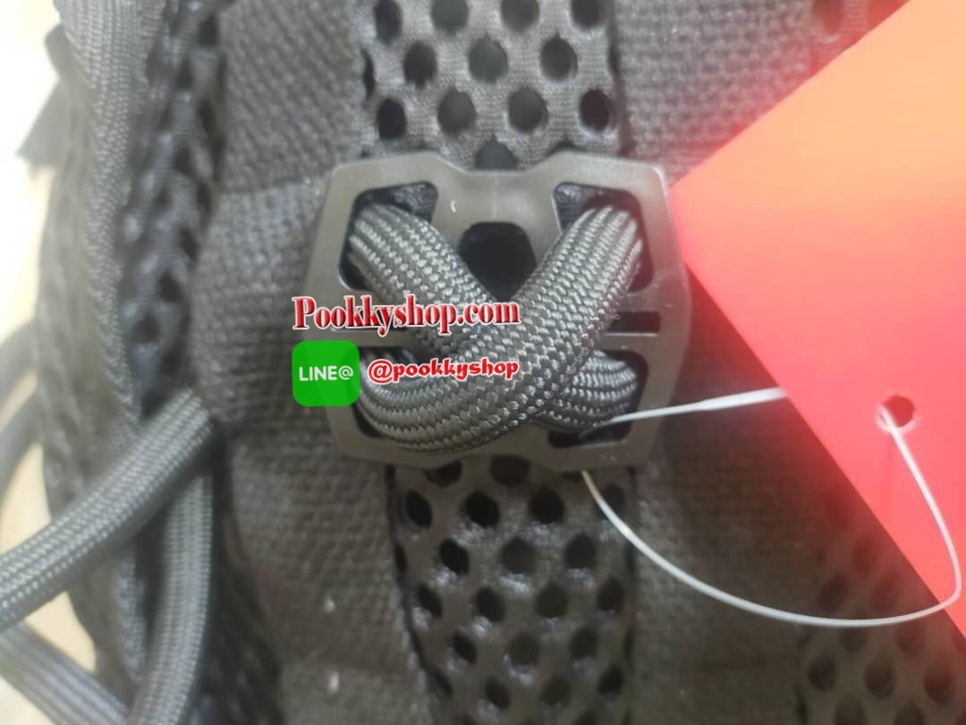 Brand : Nike Detail : กระเป๋าสะพายข้างสุดชิค เก๋ไก๋ด้วยลายที่โดดเด่นของ Nike ภายในกว้าง ใส่ของได้จำนวนมาก มีทั้งช่องซิป ช่องใส่ของเล็กๆ น้อยๆ กระเป๋าระบายได้ดีมาก สามารถใส่เสื้อผ้าไปออกกำลังกายได้เลย ราคาแบบนี้ใครยังไม่มีต้องเก็บไว้สักใบแล้วนะคะ กระเป๋าน้