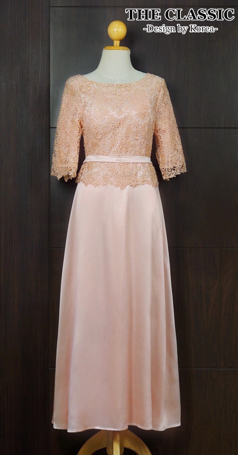 เดรสแฟชั่น เดรสยาวออกงาน ช่วงบนใช้ผ้าลูกไม้ทอแน่นอย่างดี