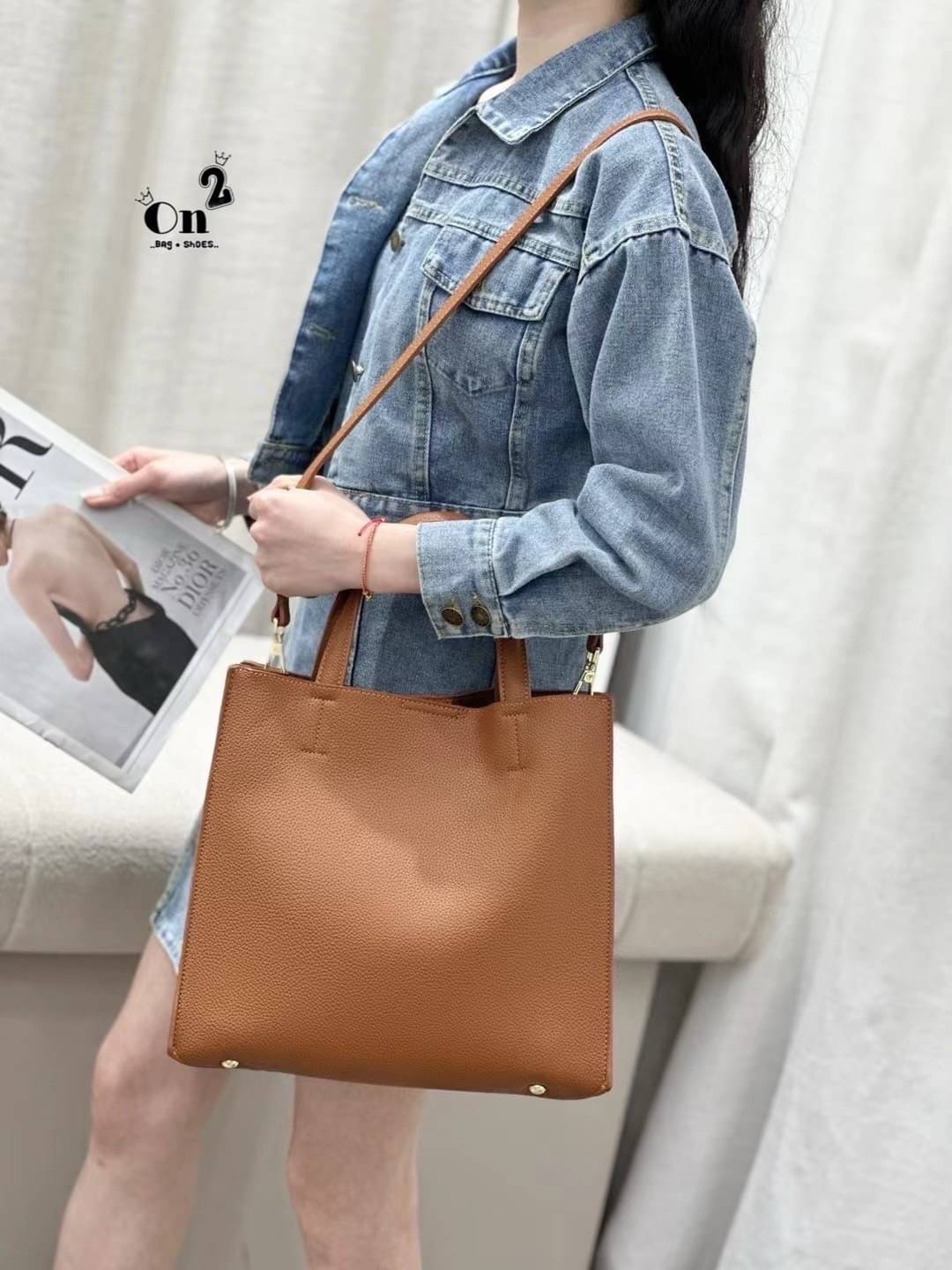 Classic Working PU Bag ▪️กระเป๋าถือ &สะพายข้าง วัสดุเป็นหนัง PU Premium มีสายยาวให้ 2 เส้น ทรงสวยมากก