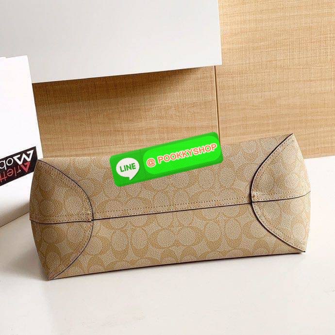 Coach DISNEY X COACH CITY TOTE IN SIGNATURE CANVAS WITH PATCHES (COACH C3724) IM/LIGHT KHAKI MULTI