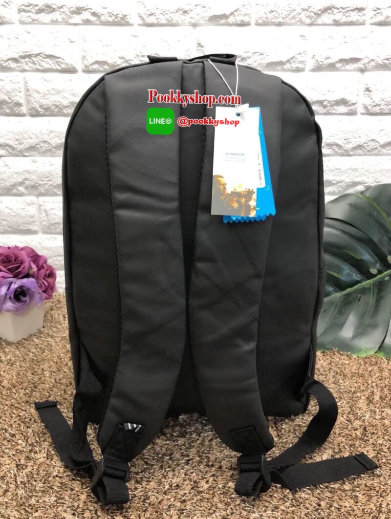 New arrival ! Adidas original 3D backpack พร้อมส่งค่ะ!! กระเป๋าสะพายหลัง รุ่นนี้ใช้ได้ทั้งชายหญิง วัสดุเนื้อ matte สุดฮิต น้ำหนักเบาค่ะ ด้านหน้ามีโลโก้แบรนด์ เปิดปิดกระเป๋าแบบซิปคู่ ภายในโล่ง กว้าง ใส่ของจุมากๆค่ะ มีช่องซิปและช่องเล็กให้ใส่ของจุกจิกค่ะ สา