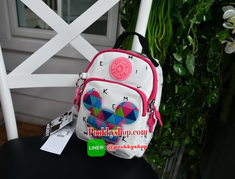Kipling Disney’s Minnie Mouse and Mickey Mouse 3 IN 1 กระเป๋าสะพายหลัง สะพายข้าง หรือ crossbody 3 in 1 มาพร้อมพวงกุญแจลิง ด้านหน้ามีช่องซิปแยกใส่ของจุกจิก ภายในช่องหลัก มีช่องซิปใส่ของ พร้อมอีก 1 ช่องด้านใน เปิด-ปิด ด้วยซิป สะดวกใช้ พร้อมสายยาว 2 สาย สะพา