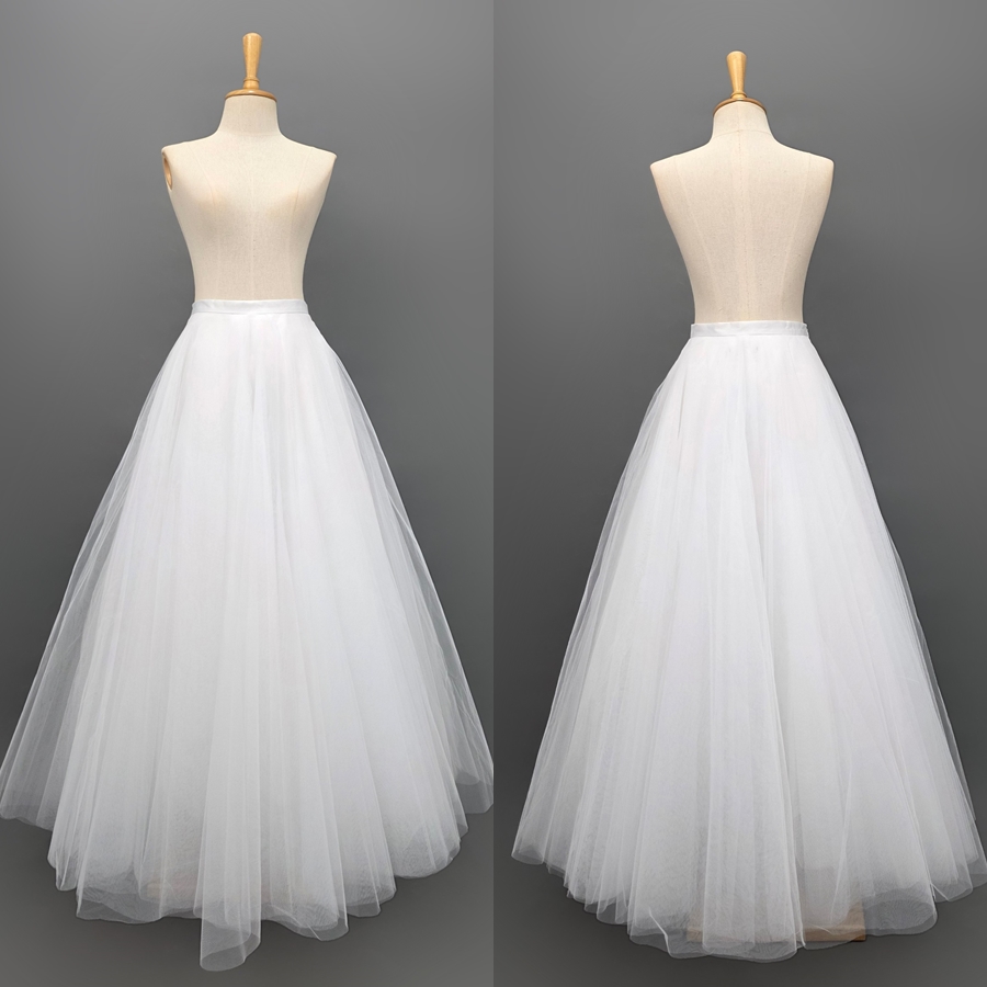 กระโปรงแฟชั่น กระโปรงบานทรงวงกลม ด้านในมีโครงช่วยให้กระโปรงบานสวย