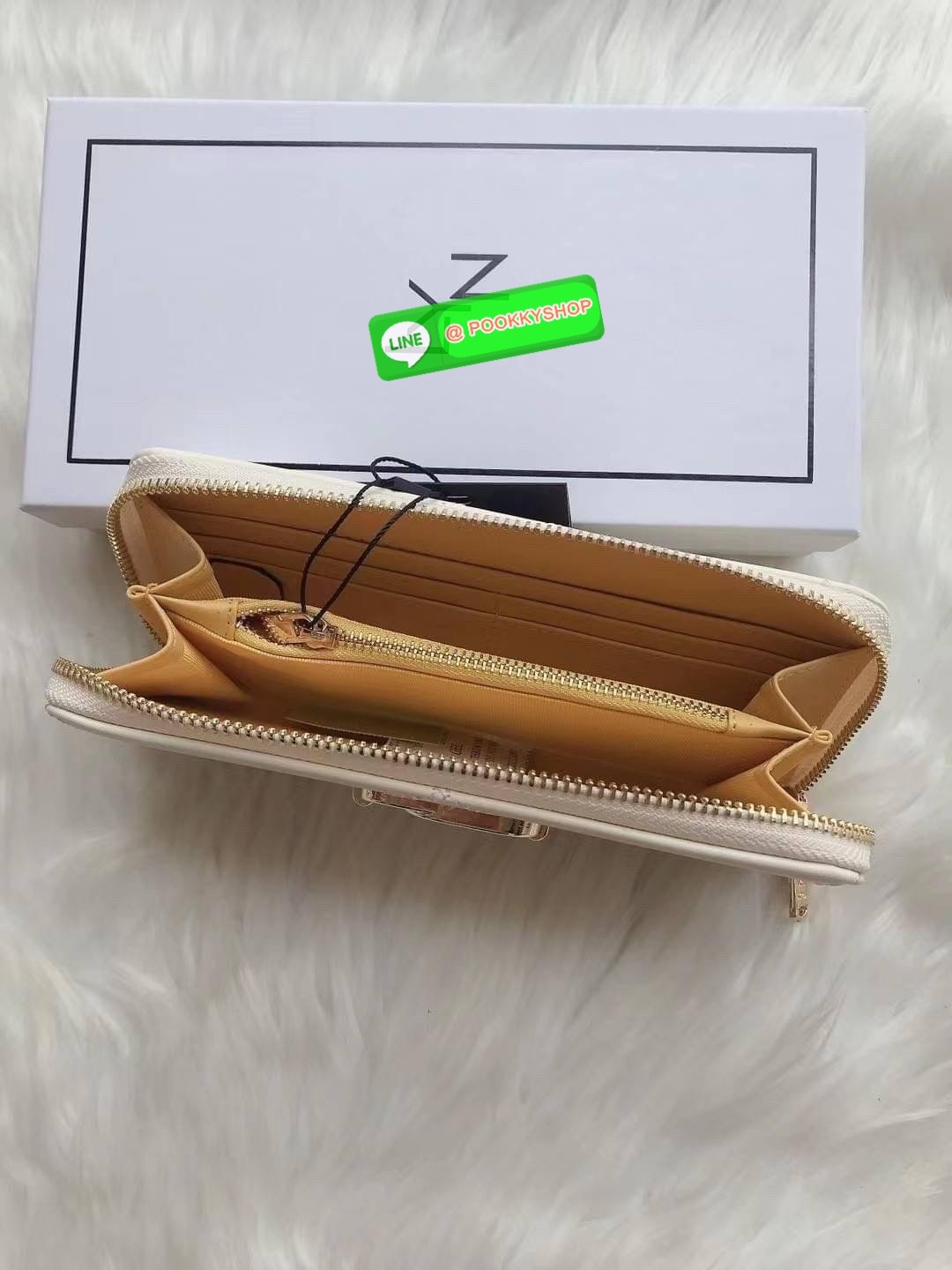 กระเป๋าสตางค์ใบยาว Lyn คอลเลคชั่นใหม่