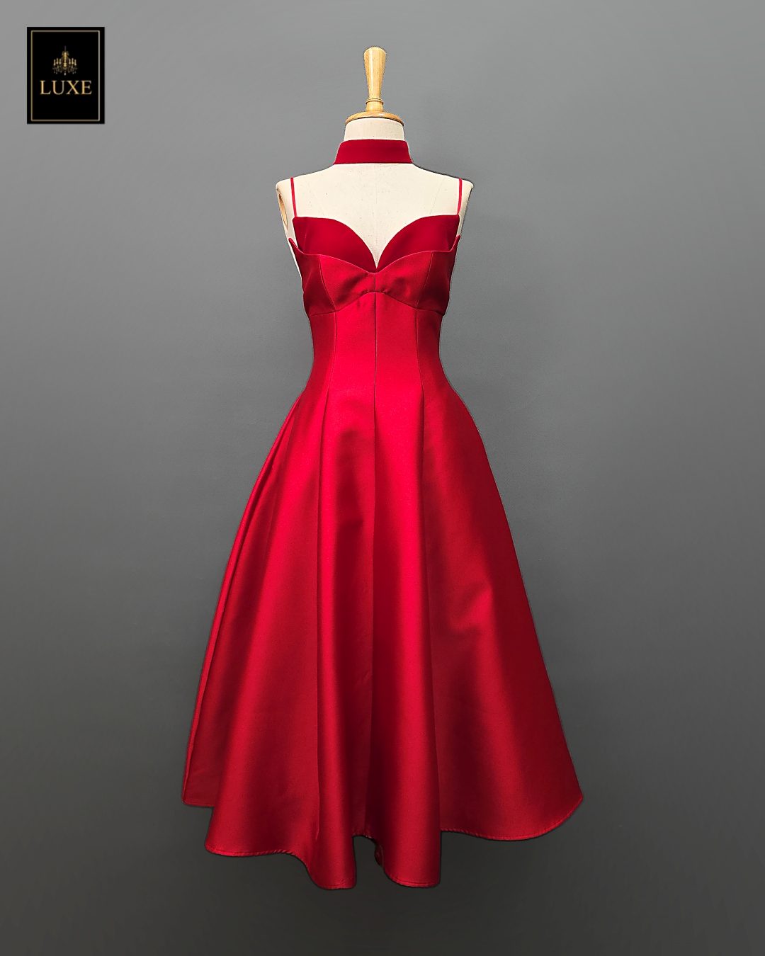 เดรสแฟชั่น เดรสเสื้อสายเดี่ยว ดีเทลหน้าอกโค้ง ซ้อน2เลเยอร์ กระโปรงบานทรงวงกลม