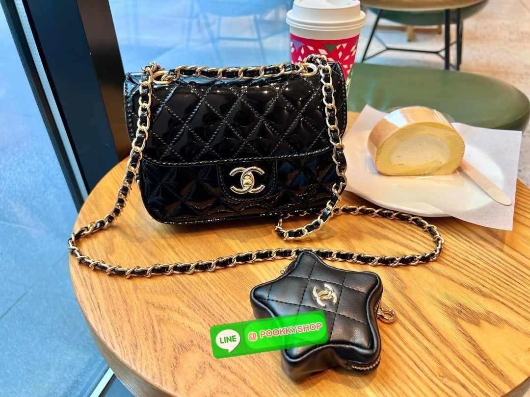 NEW ARRIVAL! สุดหรู สุดคลาสสิค ยอมใจใก้กับความสวยของน้องงค่าา ✈️สะพายต่างประเทศไปชิลๆเลยค่าา CHANEL VIP MAKE UP WITH BAG STARS