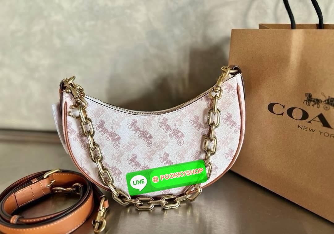 COACH MIRA SHOULDER BAG((CM582//583)) 💌เอาอะไรมาไม่คุ้ม ใบเดียวเอาอยู่ตลอดวันไม่ว่าจะตอนกลางวันหรือใช้ไปปาตีร์กลางคืน! หนังแท้อย่างดี นิ่มสวยคลาสสิคมากๆ