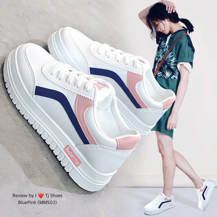 ที่สุดของความเกร๋ ต้องยกให้คู่นี้จร้า!!! รองเท้าผ้าใบนำเข้าเพื่อสุขภาพ สุคคิ้วท์ หนังนิ่มมาก นิ่มสุดๆ น้ำหนักเบา พื้นยางอย่างดี ใส่นิ่มเดินสบายมาก ใส่เดินสบายๆได้ทั้งวัน ของจริงงานสวยมาก จับแมทกับชุดอะไรก็น่ารัก เป็นรุ่นแนะนำ รีบสั่งด่วนๆ ช้าหมดอดนร้า (สู