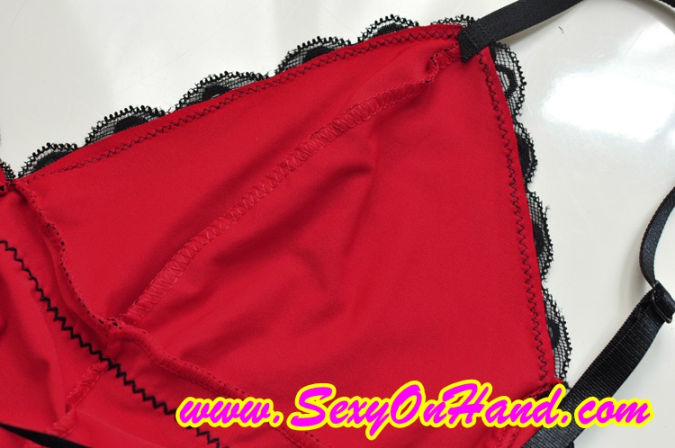 ชุดนอนเซ็กซี่ ชุดนอนสายเดี่ยว สไตล์เดรสสั้นกึ่งคอร์เซ็ต สีแดง แต่งลูกไม้ดำ ติดระบายชาย +สายรัดถุงน่อง (ถอดใส่ได้คะ)+ถุงน่องตาข่าย คุ้มสุดๆเลยคะ