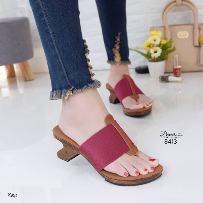 8413 เกี๊ยะไม้ งานใหม่ส้นเกี๊ยะไม้ จัดมาอีกแล้ว ดีเทลหูคีบสวมใส่กระชับเท้าให้ความรู้สึกนุ่มหน้าเท้าด้วยน้า งานส้นไม้แท้ที่สาวๆต้องปิ้ง