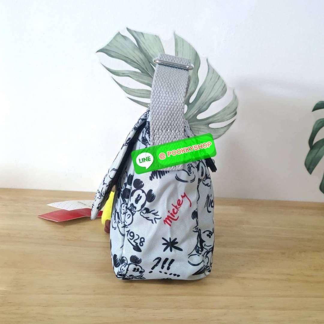 KIPLING SABIAN CROSSBODY MINI BAG กระเป๋าสะพายข้าง วัสดุ Nylon & Polyester 100% ขนาดเล็กกำลังน่ารัก เปิด-ปิดด้วยฝาปิดกระดุมแม่เหล็กและซิปแบรนด์ ด้านในทีแท็กแบรนด์