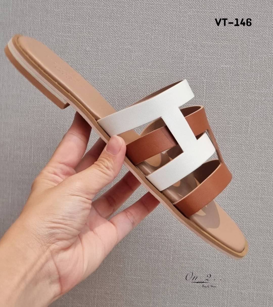 รองเท้าแตะสวม Hermes amica หน้าสานทูโทน ทรงสวยเสริมพื้นนิ่มใส่สวย งานปั้มแบรนด์ค่ะ