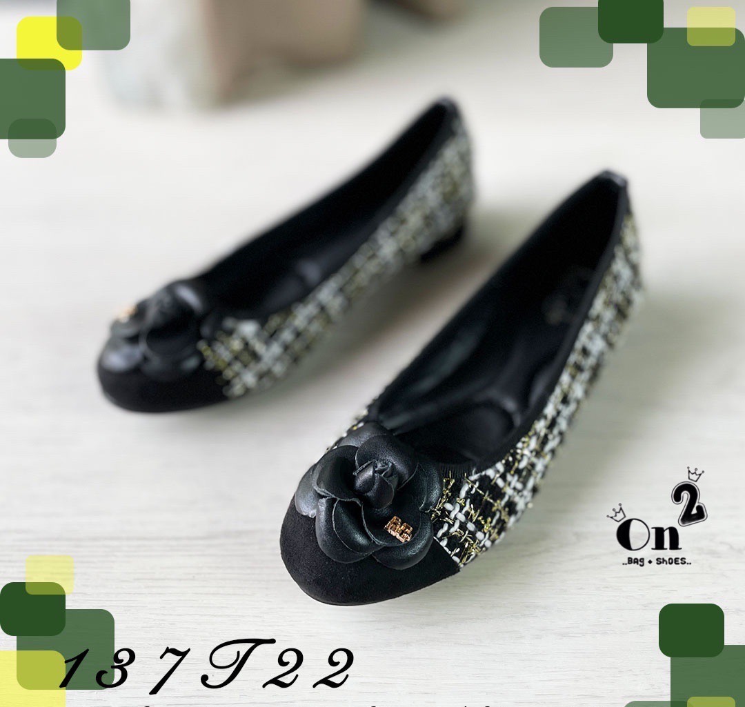 New รองเท้าคัชชูสไตล์แบรนด์ชาเนลหน้าประดับดอกไม้พื้นเสริมซัพพอร์ตใส่สบาย มีกันลื่นทรงสวยใส่เข้ากับชุดได้ง่ายทั้งชุดทางการและชุดแฟชั่นอัพชุดสวยใหัดูดีขึ้นด้วยค่ะ