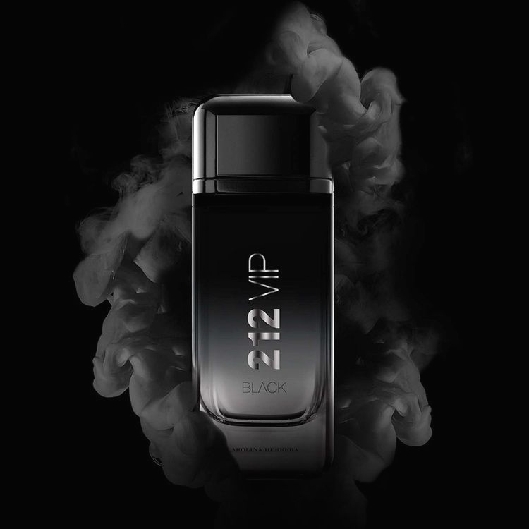 น้ำหอม Carolina Herrera 212 Vip Black EDP 100ml
