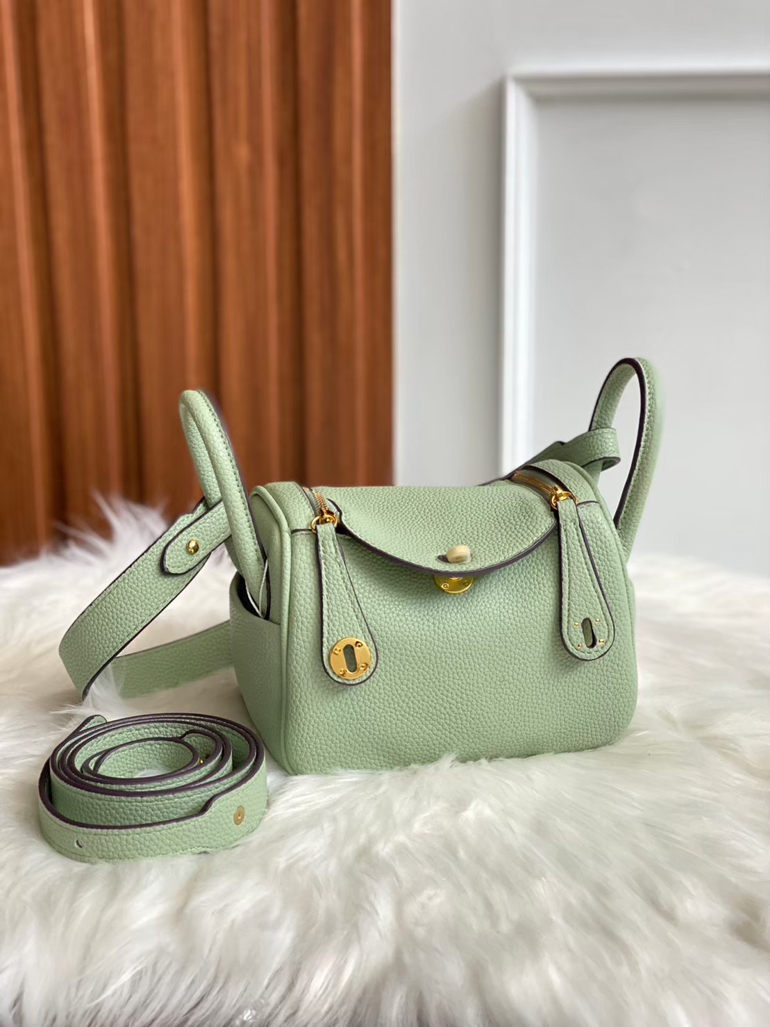 Mini LD 18 cm & 20 cm Lindy size แจ๋ว พร้อม Debut แล้วค่าพี่ๆ ตอกย้ำความปังของ LD collection ไม่ว่าจะทำมากี่ Size ก็หมดเกลี้ยง เติมสต็อคเเทบไม่ทัน การันตีความปังของนางด้วยไซส์จิ๋ว 18 cm ไปเลยค่า ใครว่าเล็กจะไม่เริ่ด คิดผิดค่ะ นางจุของเท่ารุ่นพี่ 20 เลยนะค