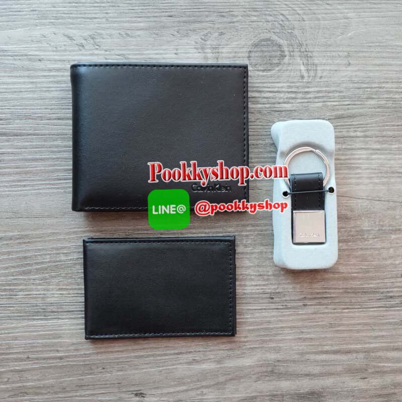 Calvin Klein Leather Credit Card Fold with Metal Clip Key Fob Set กระเป๋าสตางค์ใบสั้น Set สุดคุ้มมอบให้เป็นของขวัญหรือใช้เองก็แนะนำค่ะ