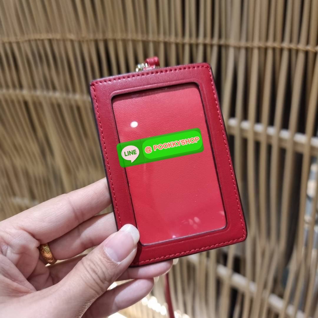 กระเป๋าใส่บัตรคล้องคอ Coach card holder ราคาพิเศษสุดๆ!!! ของหายาก!! ง่ายๆแบบไม่ธรรมดา!! คลาสสิคแต่มีดีเทลโดดเด่น!! กระเป๋าถนอมบัตร พร้อมสายคล้องคอ ดีไซน์ลวดลายสวย ดูดีทุกแบบ ใช้งานง่าย พกพาสะดวก จะใส่บัตรพนักงาน บัตรเครดิต บัตรปชช. ใบขับขี่ และบัตรอื่นๆที