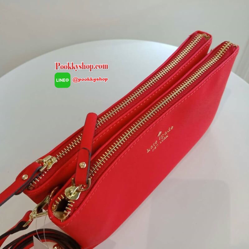 BEST SELLER!! KATE SPADE 2 ZIPS CROSSBODY BAG กระเป๋าสะพายครอสบอดี้ ทรงน่ารัก เปิดปิดกระเป๋าด้วยซิป2ช่อง ด้านในมีช่องซิป อีกด้านมีช่องใส่ของ หนังนื่ม นุ่มมือ สายสะพายเลื่อนปรับระดับได้ สามารถใส่กปต.ยาว ได้พอดีน้าา บอกเลยว่า เริ่ดมากจริงๆ คุ้มค่าราคาที่สุด