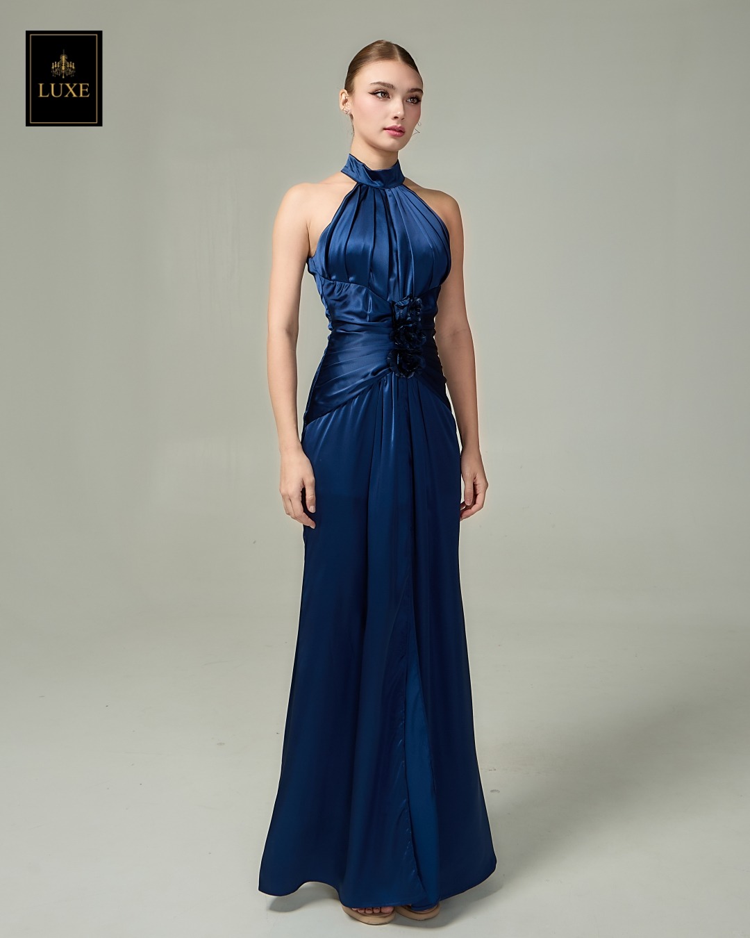 เดรสแฟชั่น แม็กซี่เดรสเสื้อคอกลมแขนกุด กระโปรงผ่าหน้าขา