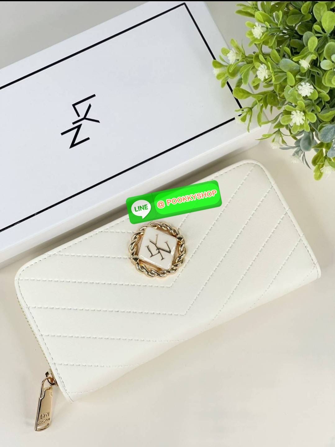 LYN แท้ Outlet กระเป๋าสตางค์ใบยาว เปิดปิดด้วยซิปรอบ