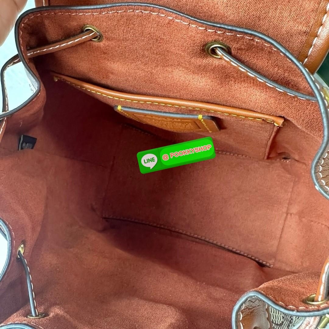 COACH RIYA BACKPACK 21 IN SIGNATURE TEXTILE JACQUARD (CH591) 🔖กระเป๋าเป้ดีไซน์ใหม่ไซส์มินิน่ารัก 🔖วัสดุ ผ้า jacquard ทอลาย ตัดสลับหนังแท้ 🔖 เปิด-ปิดแบบกระดุม ปากกระเป๋าสามารถกดล็อคเปิดปิดและมีเชือกรูดอีกชั้น ภายในโล่งกว้างใส่ของได้
