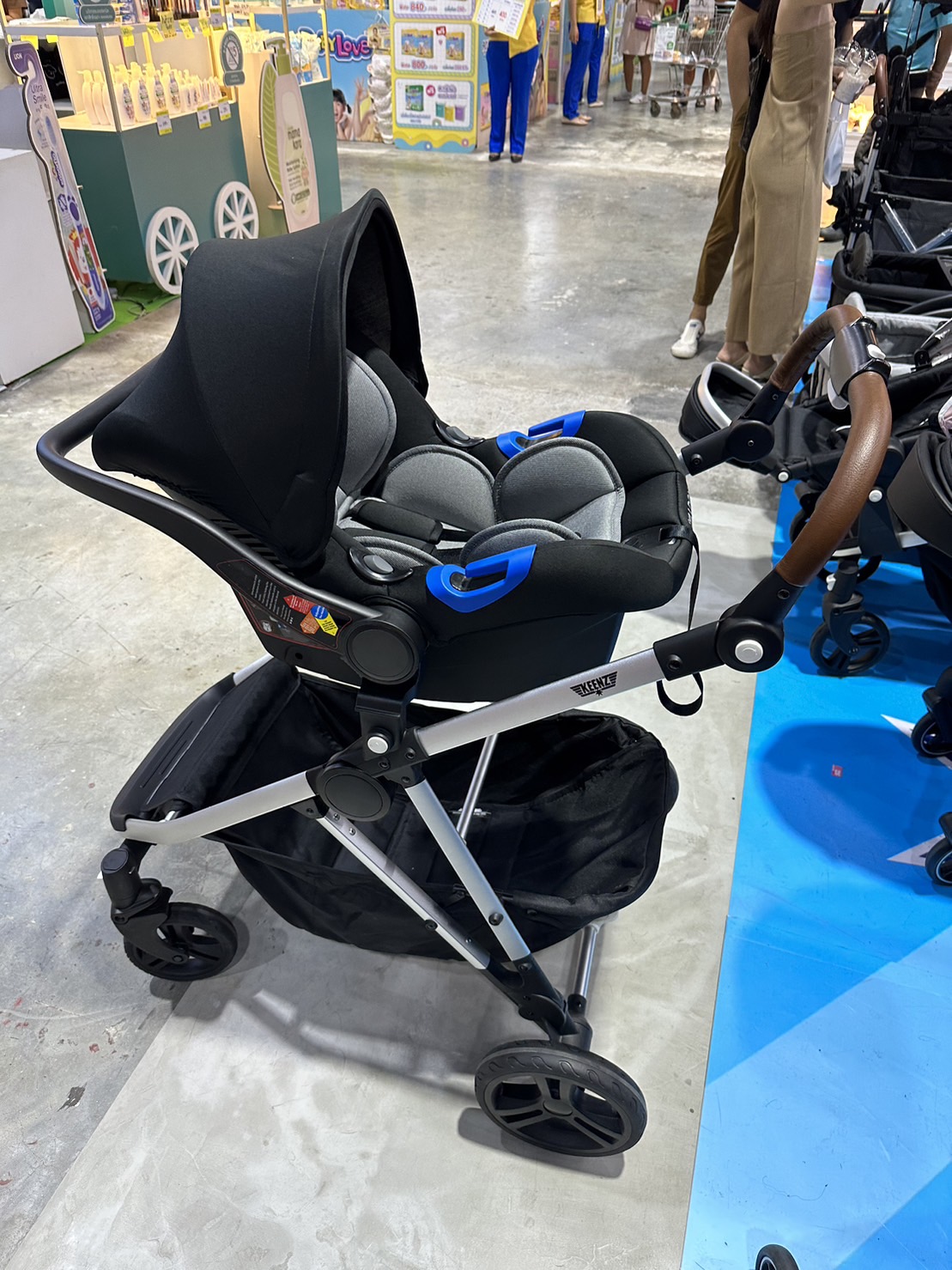 Welldon Adapter (Keenz Kinetic) สำหรับติดตั้งคาร์ซีทแบบกระเช้าจำนวน 1 คู่