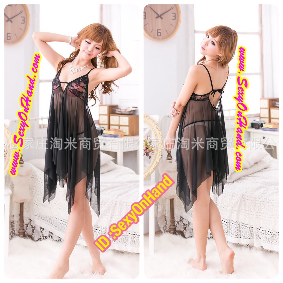 ชุดนอนเซ็กซี่ ชุดนอนซีทรู สีดำ แต่งซีทรูลูกไม้ช่วงอก ชายเล่นระดับ แต่งสายผูกด้านหลังเพิ่มความเย้ายวน เนื้อผ้าทิ้งตัว สวยหรู +G-string