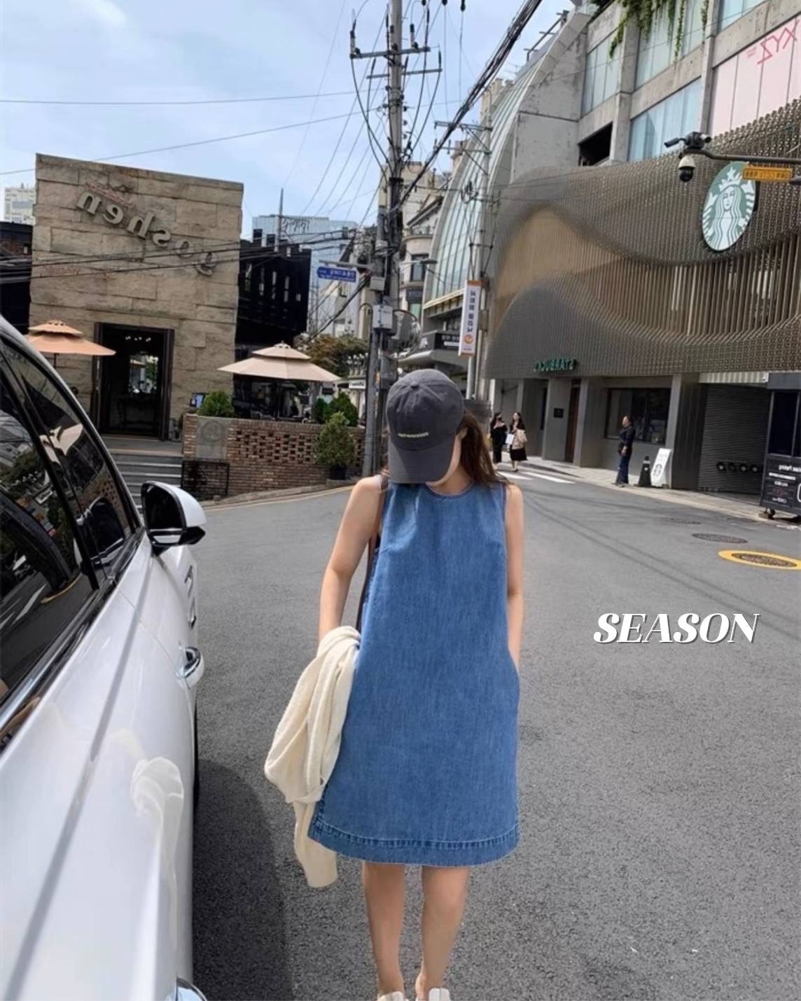 เดรสแฟชั่น เดรสสั้น ผ้ายีนส์แขนกุด ผ้าฟอกสีสวย กระเป๋า 2 ข้าง รุ่นนี้งานดีมาก