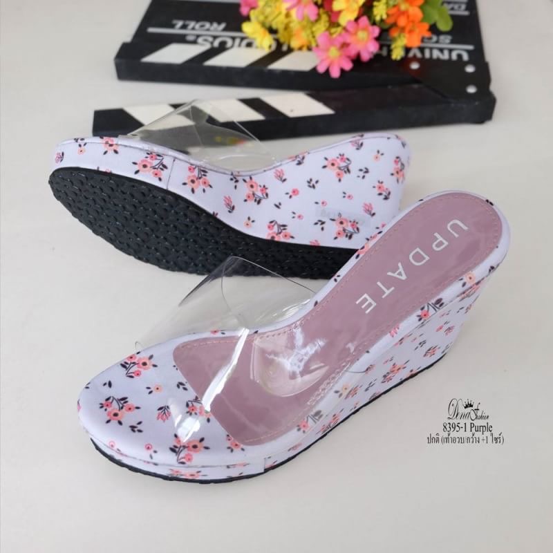 สวยเริ่ด เรียบหรูอะไรปานนั้น งานเตารีดทรงสวมสายคาดพลาสติกใสนิ่มไม่บาดเท้า งานห่อส้นวัสดุหนังพียูพิมพ์ลายดอกไม้ ให้คุณสวยด้วยลุคคุณหนูหวานฉ่ำ คัดติ้งเนียบ สวยจริงอะไรจริง