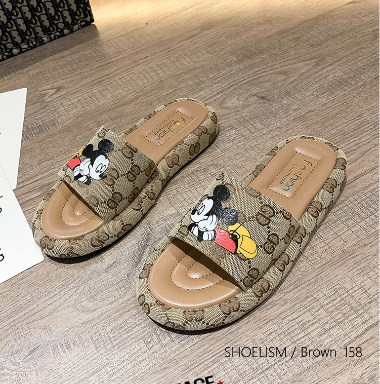 รองเท้าแตะทรงสวม มิกกี้สุดฮิต หนังสวย น่ารักมาก หนังนิ่มน้ำหนักเบาใส่กับยีนส์ก็สวย กระโปรงก็เก๋ ใส่สบาย แมทสวยได้ทุกชุด