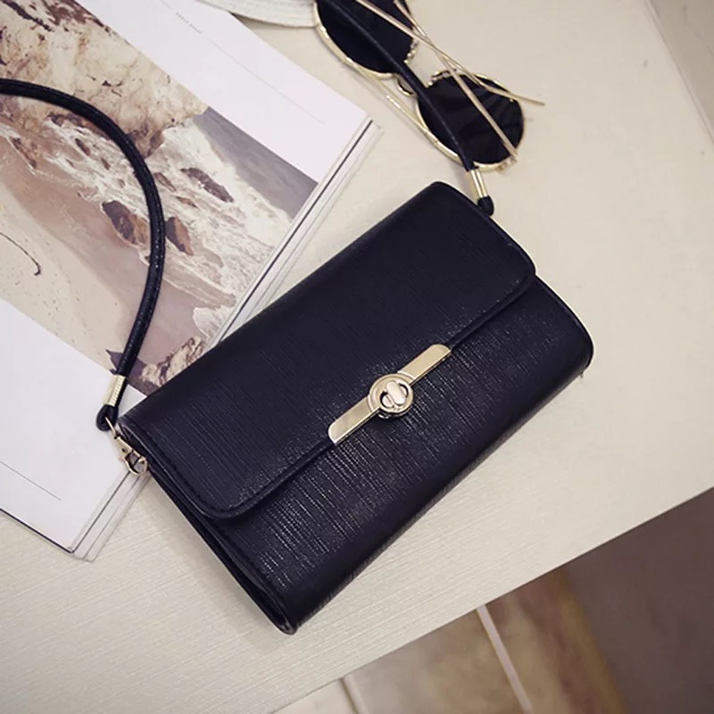 กระเป๋าสตางค์ กระเป๋าคลัชมือ กระเป๋าสะพายข้าง สีดำ เนื้อสวย เรียบหรู คุณหนูมากๆคะ size :ยาว19*สูง12*หนา 6cm