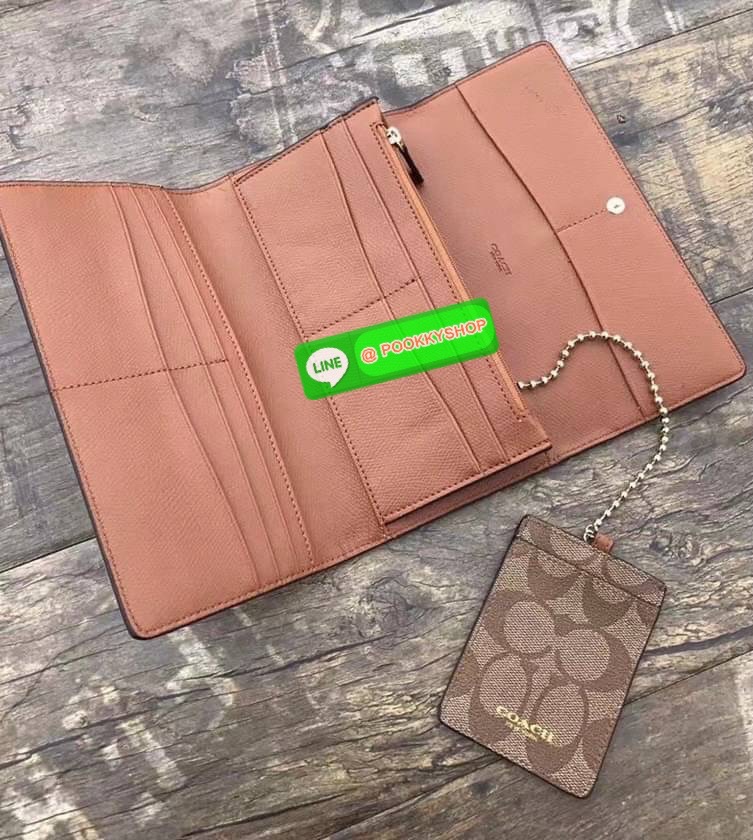 Coach TRIFOLD WALLET IN SIGNATURE (COACH F53763)
