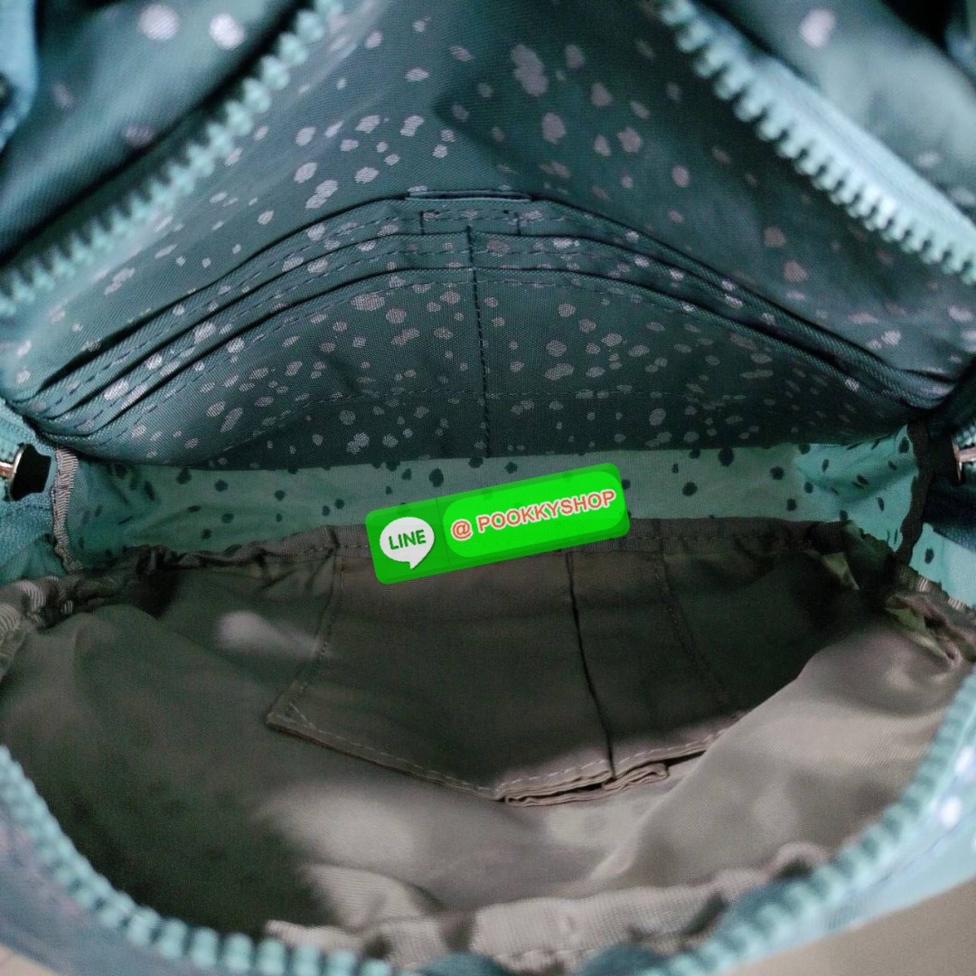 KIPLING Cand 2 ways backpack กระเป๋าถือหรือสะพายข้าง ขนาดกลาง วัสดุ Polyester 100% -ด้านหน้ามี 2 ช่องซิป -ช่องหลักโล่งกว้าง ใส่ของได้เยอะสุดๆ พร้อมช่องซิปและช่องแยกด้านข้างให้แยกของได้เป็นระเบียบมากขึ้น สามารถติใส่กระเป๋าสตางค์ใบยาวได้ มาพร้อมสายคล้องพวงก