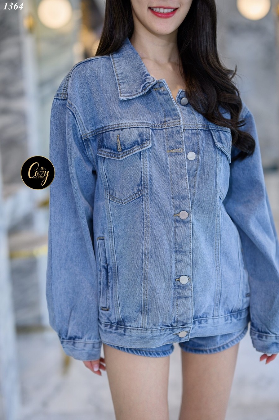 เสื้อแฟชั่น เสื้อยีนส์ฟอกแขนยาว Oversize กระดุมปลายแขน อกผ่าหน่ากระดุมเงิน 5 เม็ด