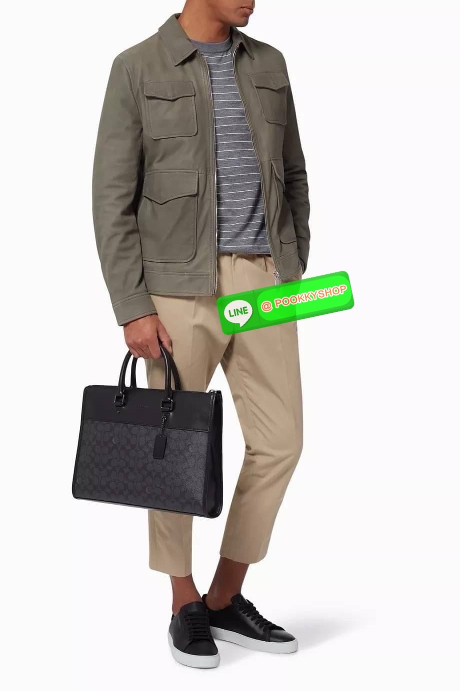 Coach Gotham Folio In Signature Canvas c2682 🔖กระเป๋าใส่เอกสาร Gotham เป็น กระเป๋าเอนกประสงค์ทำให้จัดเก็บเอกสารได้อย่างเรียบง่าย 🔖วัสดุ: แคนวาสตัดหนังแท้ 🔖เปิด-ปิดแบบซิป ด้านบน ภายในมีช่องแยกใส่เอกสารมีพื้นที่สำหรับใส่แล็ปท็อปขนาด