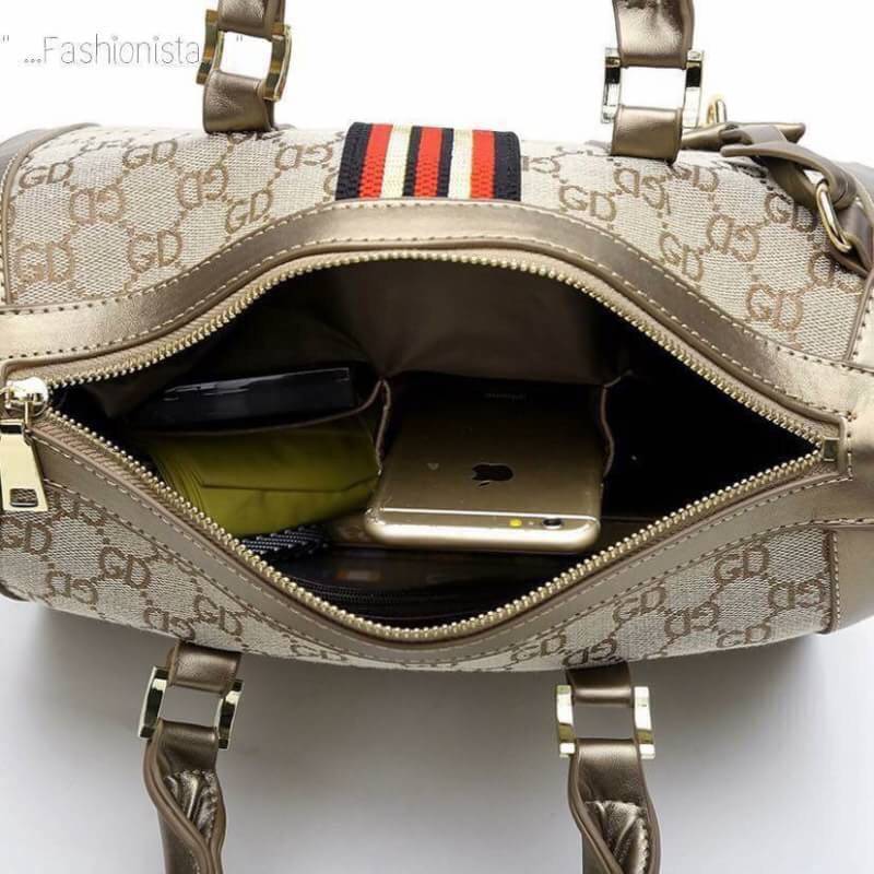 สินค้า Lot ใหม่ สีมาใหม่พร้อมส่งค่ะ งานติดอันดับ Best Seller รายละเอียดวัสดุเหมือนเป๊ะทุกจุด!! << LUX'N CHARMING SPEEDY BAGS >> ที่สุดของความหรูหราเลอค่า สินค้าแฟชั่นระดับไฮเอนด์ Collection ใหม่งาน High Quality กระเป๋าถือทรงหมอนสปีดี้ วัส