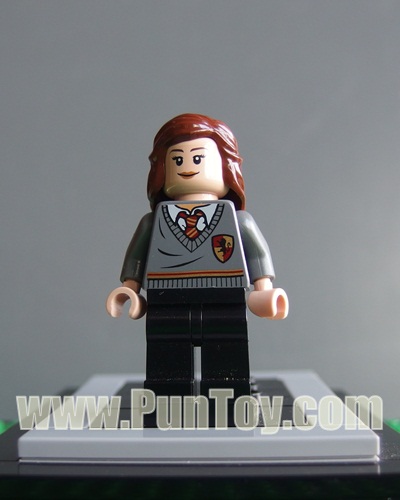 hp095: Hermione, Gryffindor Stripe and Shield Torso, Black Legs