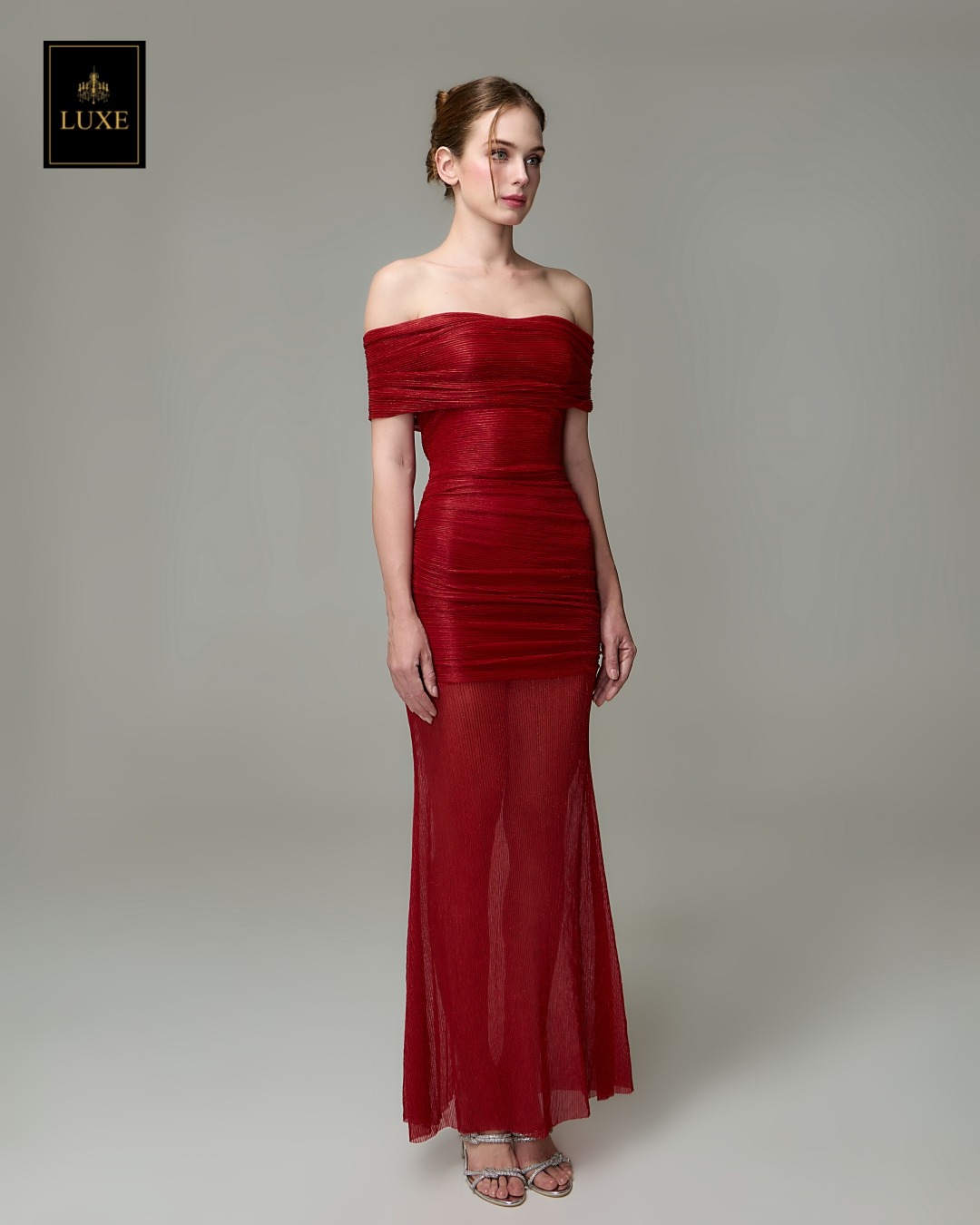 เดรสแฟชั่น แม็กซี่เดรสเปิดไหล่ กระโปรงยาว