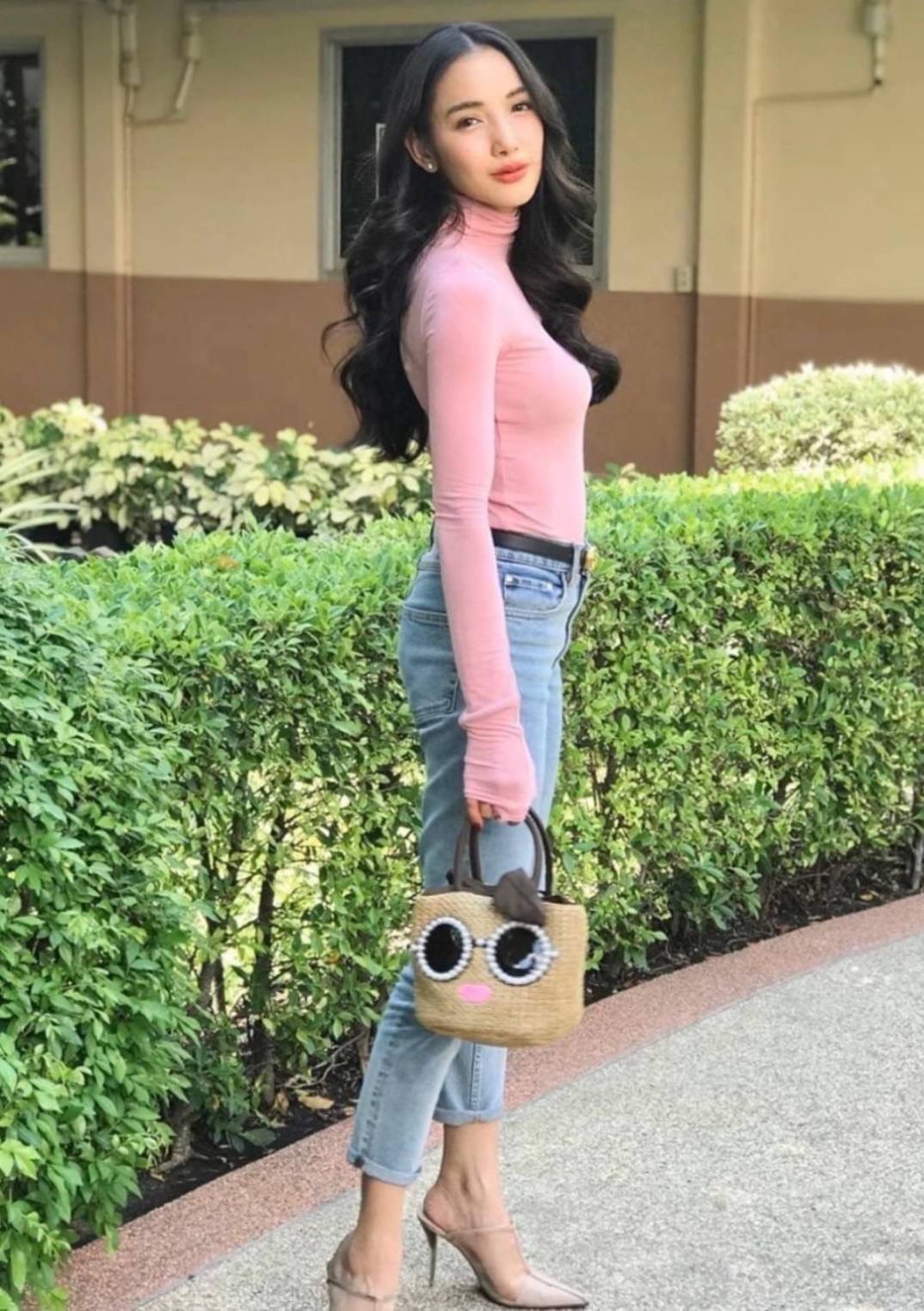 กระเป๋าดังจากญี่ปุ่น A-jolie ใช้เวลาผลิตนานมากกว่าจะได้วัสดุตัวนี้ บอกเลยเป๊ะสุดๆ สวยทุกจุด อะหลั่ยเด้งไปเลย ได้ไปรับรองไม่ผิดหวังแน่นอนค่า